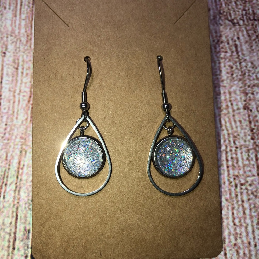 Color Street Dangle Earrings